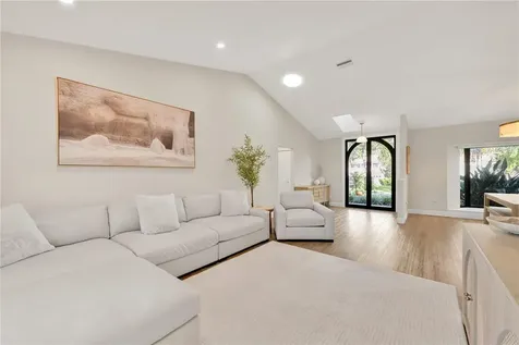 5361 Siesta Court Sarasota FL 34242