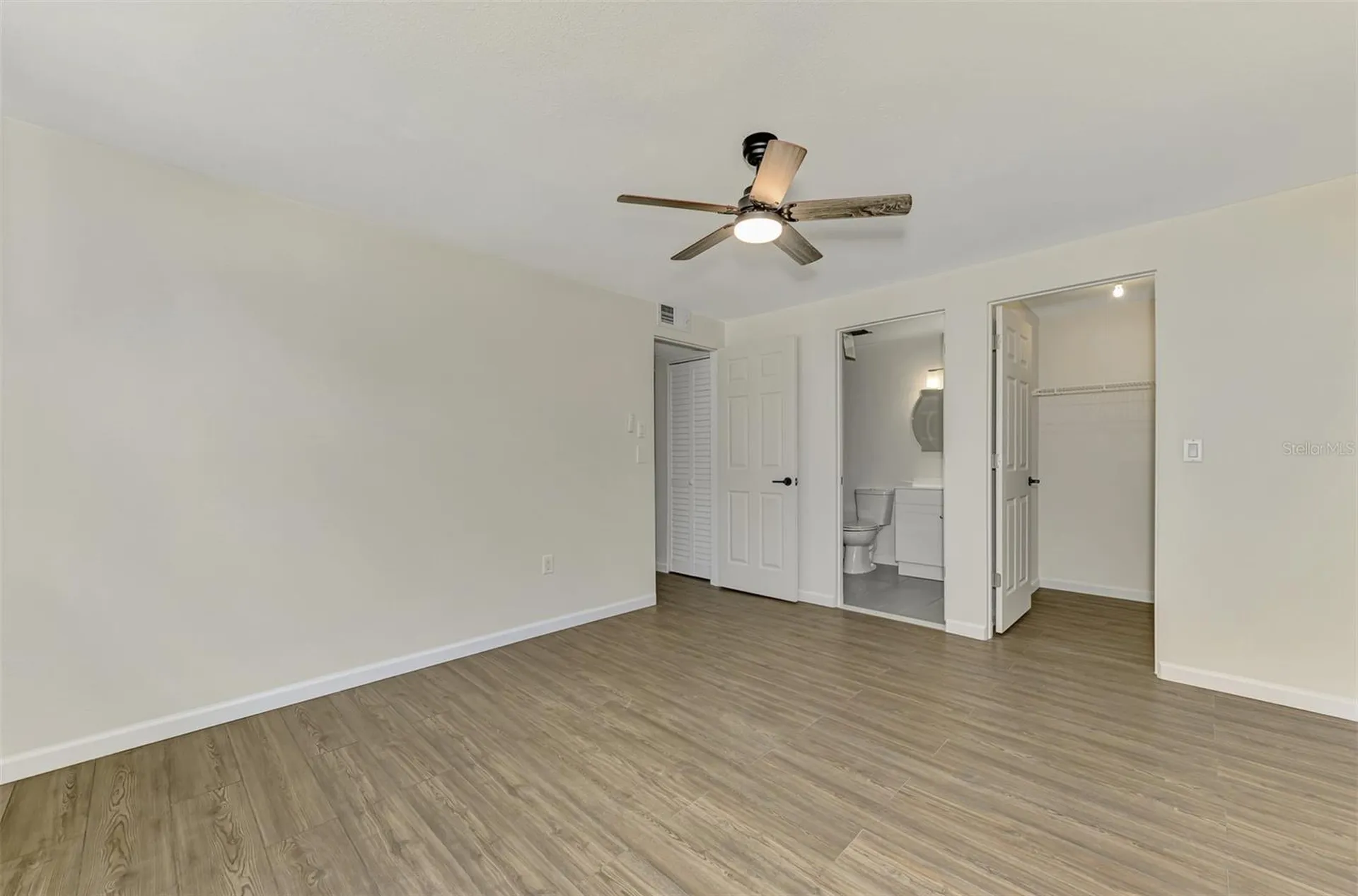 5026 Water Oak Drive Bradenton FL 34207