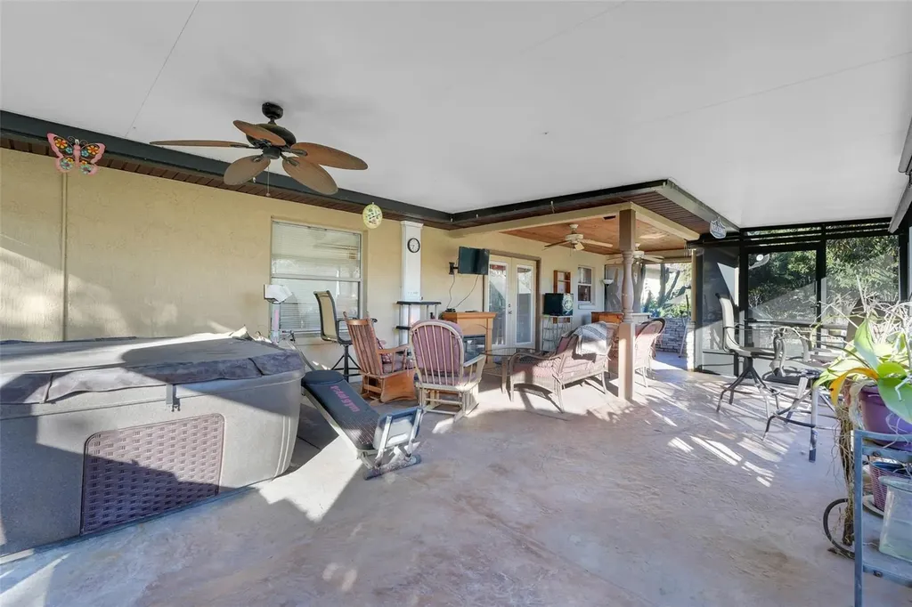13330 Georgia Avenue Astatula FL 34705