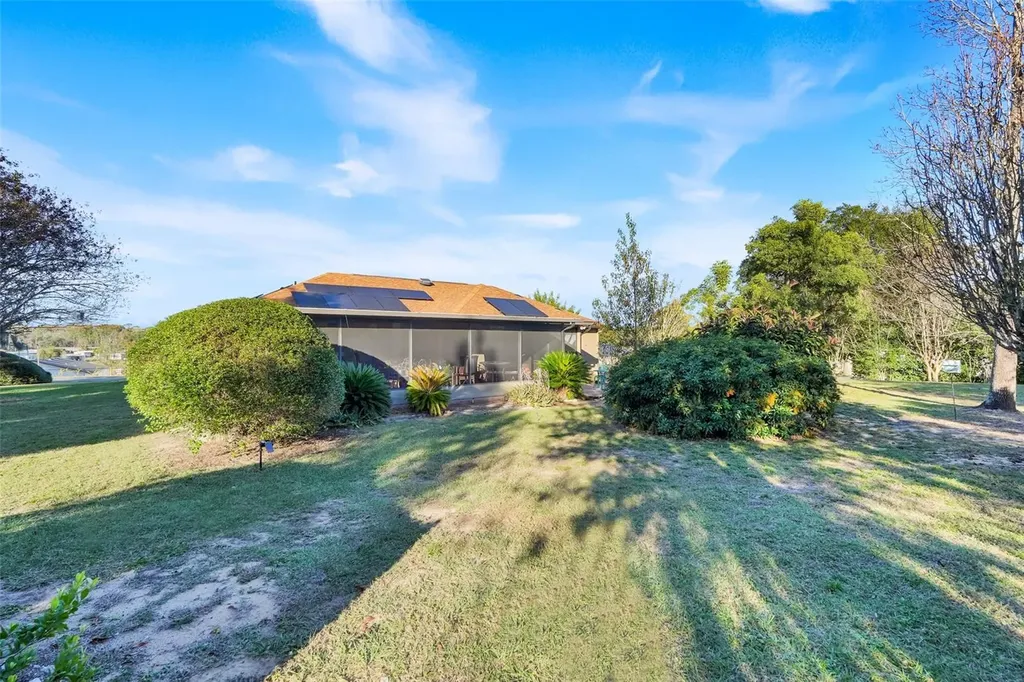 13330 Georgia Avenue Astatula FL 34705