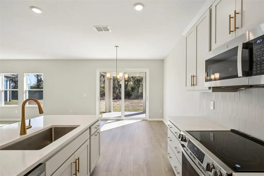 4934 Eagle Rock Drive Wimauma FL 33598