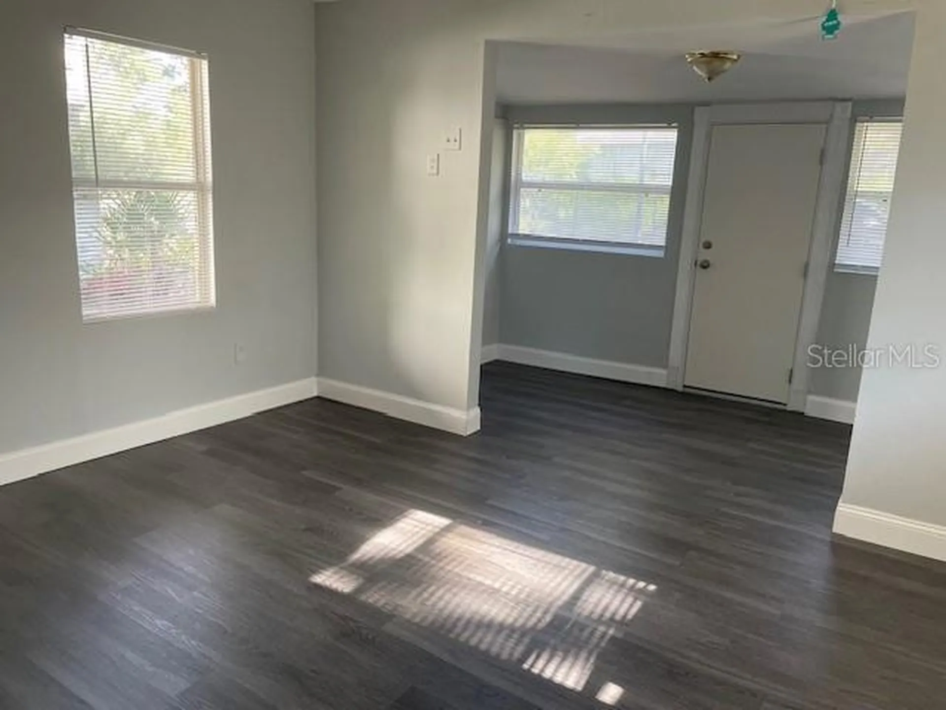 2438 9th Avenue S St Petersburg FL 33712