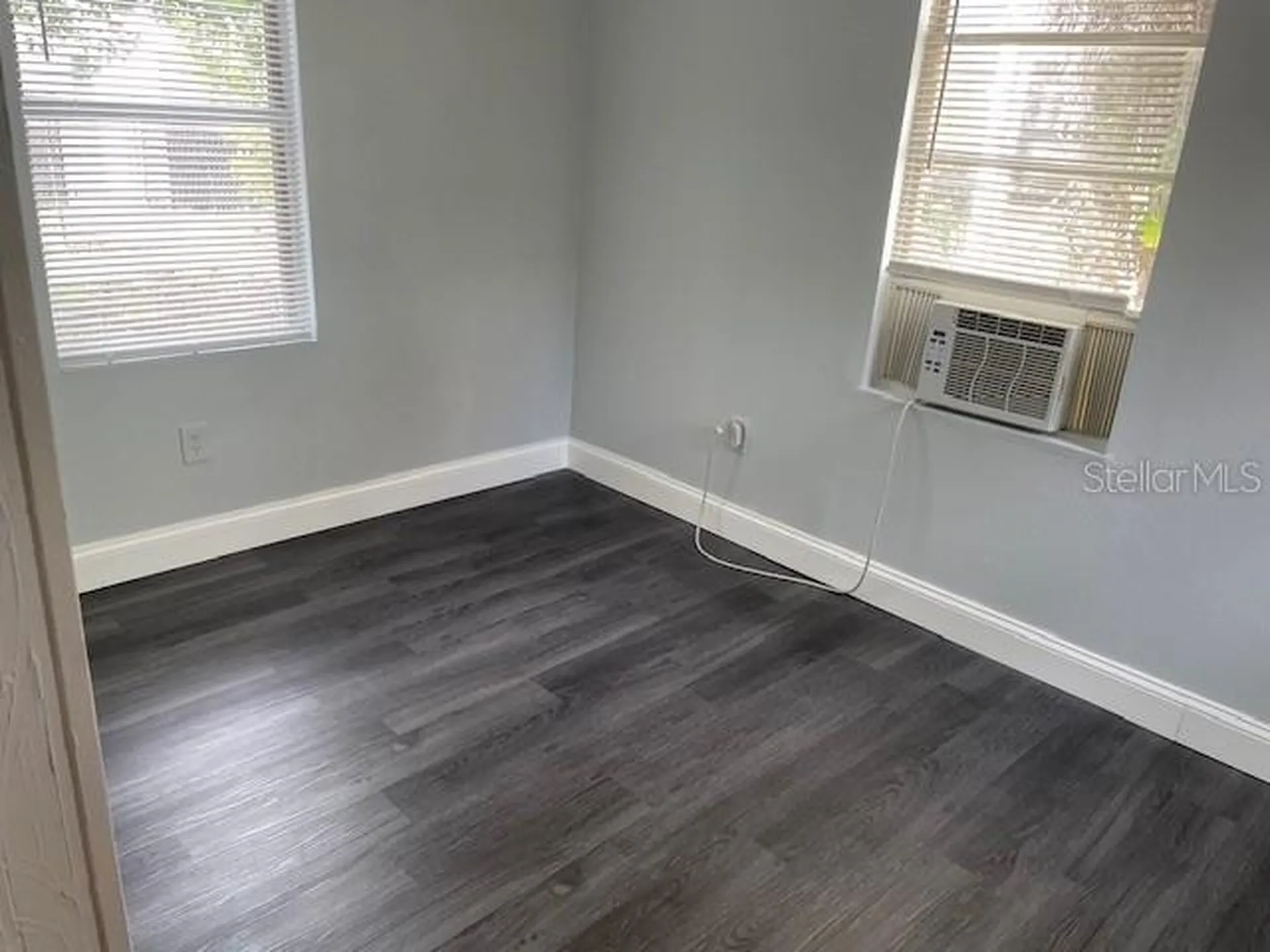 2438 9th Avenue S St Petersburg FL 33712