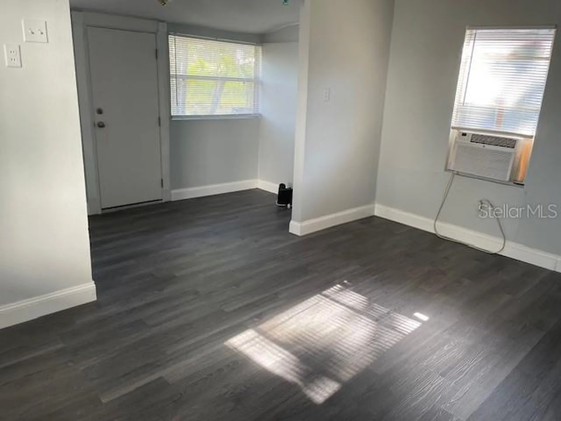 2438 9th Avenue S St Petersburg FL 33712