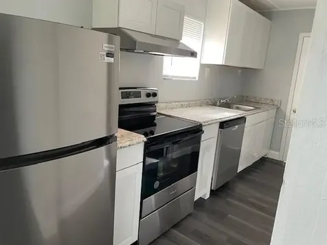 2438 9th Avenue S St Petersburg FL 33712