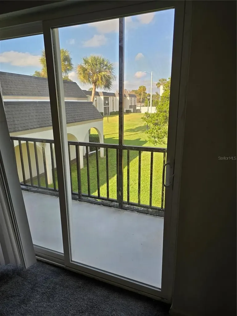 712 Oakgrove Drive Brandon FL 33510
