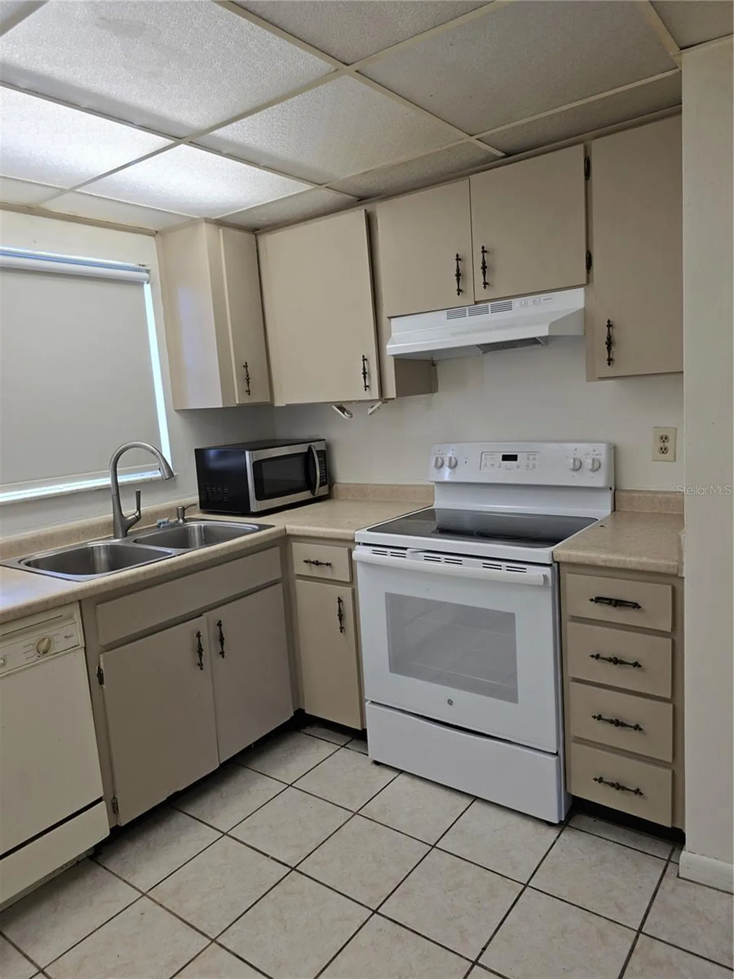 712 Oakgrove Drive Brandon FL 33510