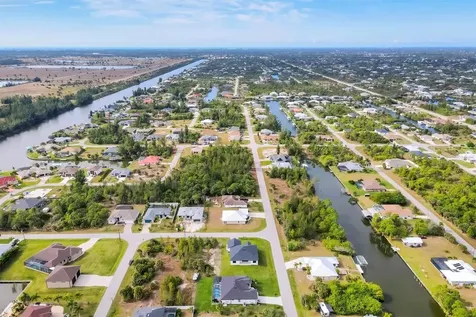 15117 Lyneburg Avenue Port Charlotte FL 33981