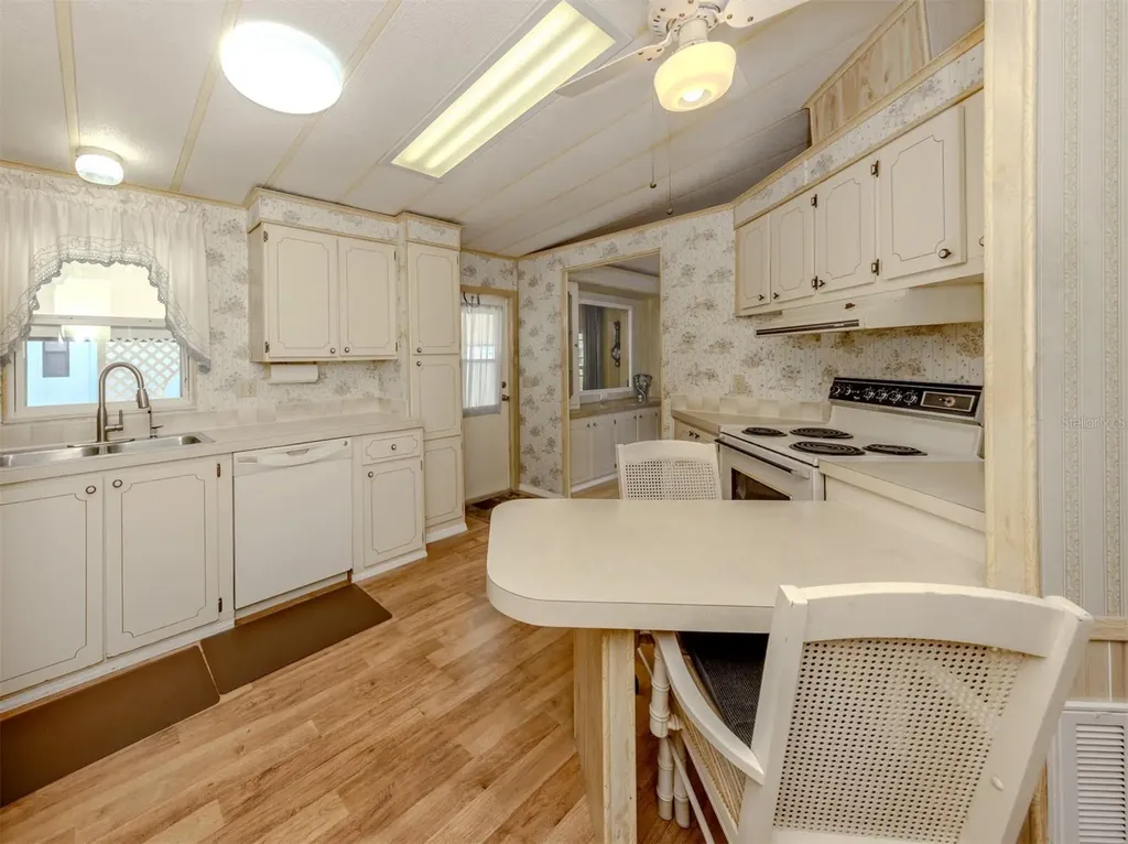 233 Pirates Point North Port FL 34287