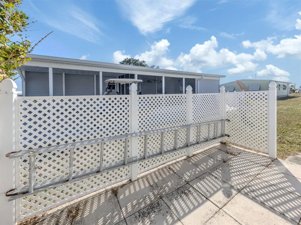 233 Pirates Point North Port FL 34287