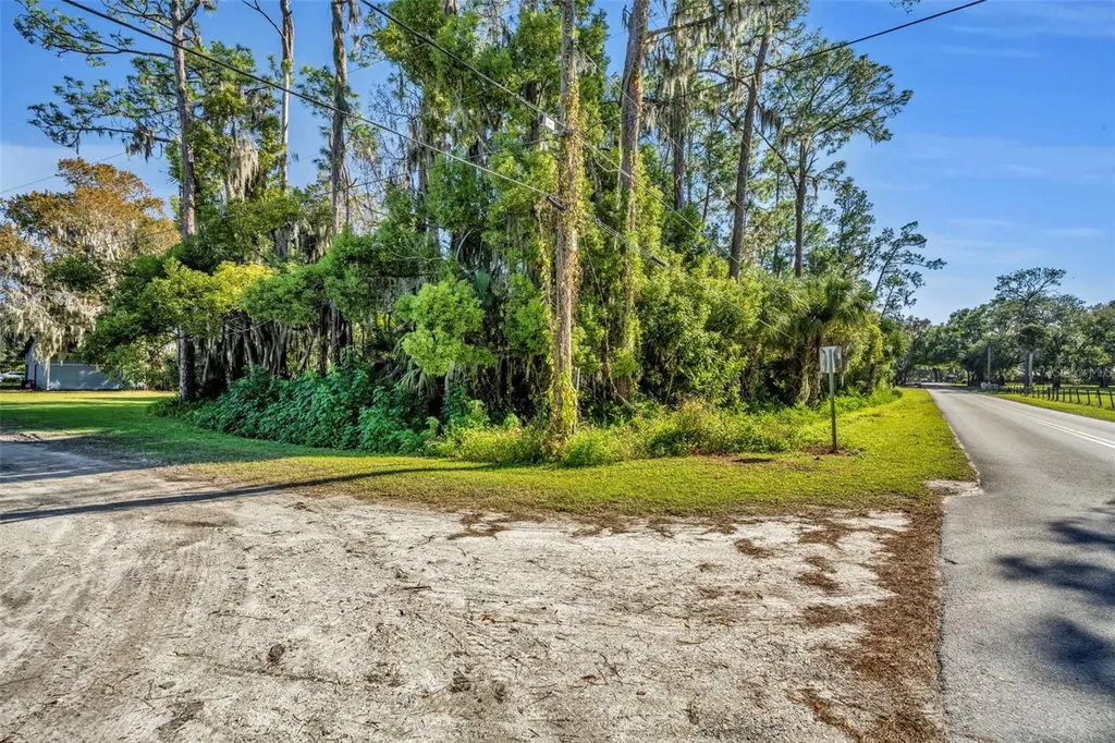 4TH Street Osteen FL 32764