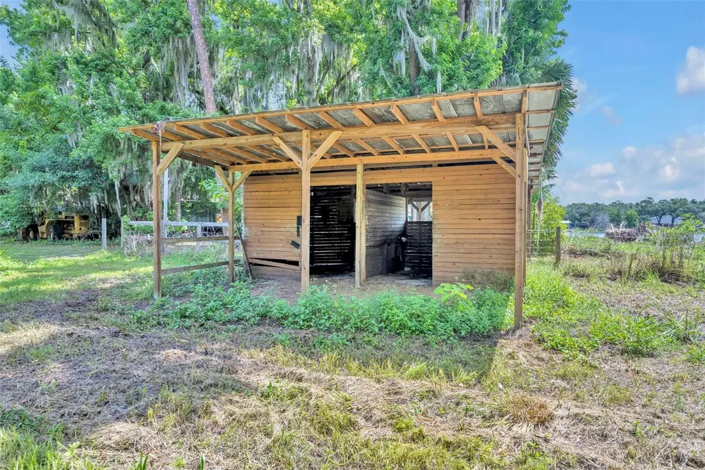 4TH Street Osteen FL 32764