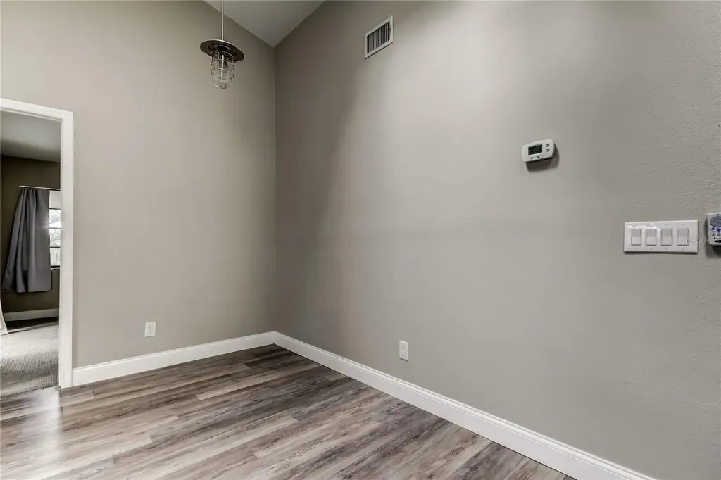 206 Bedford Street Oldsmar FL 34677