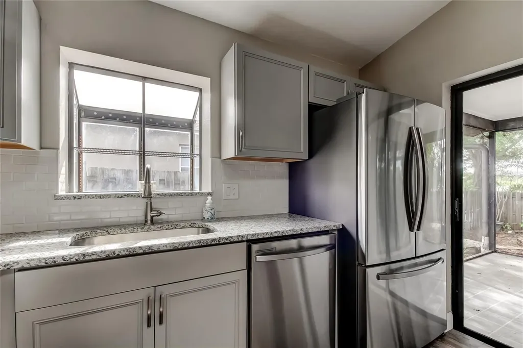 206 Bedford Street Oldsmar FL 34677