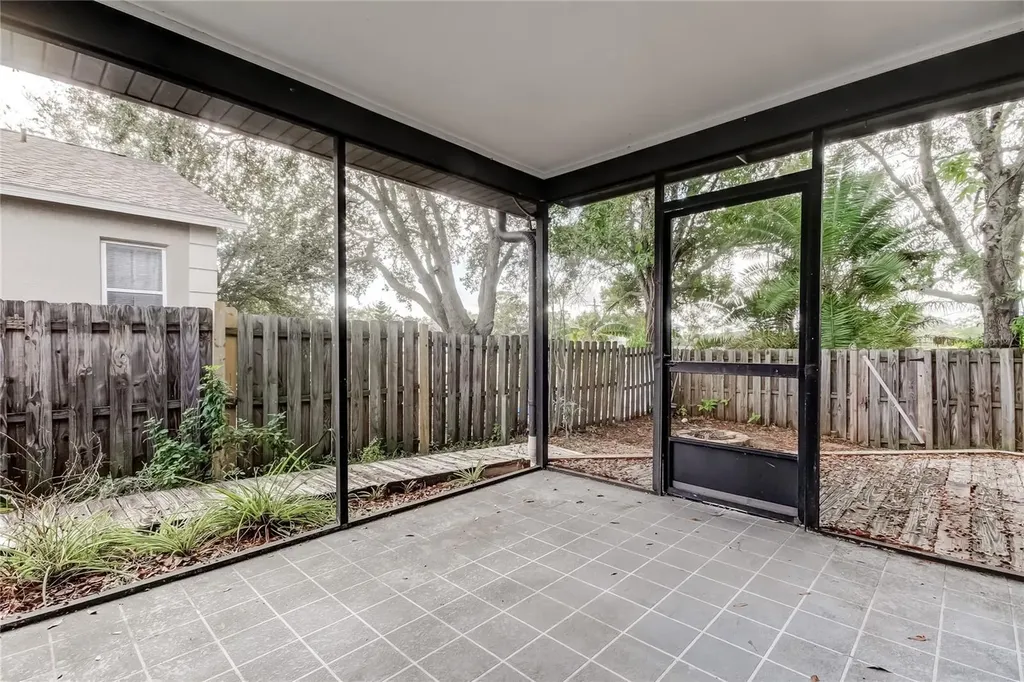 206 Bedford Street Oldsmar FL 34677