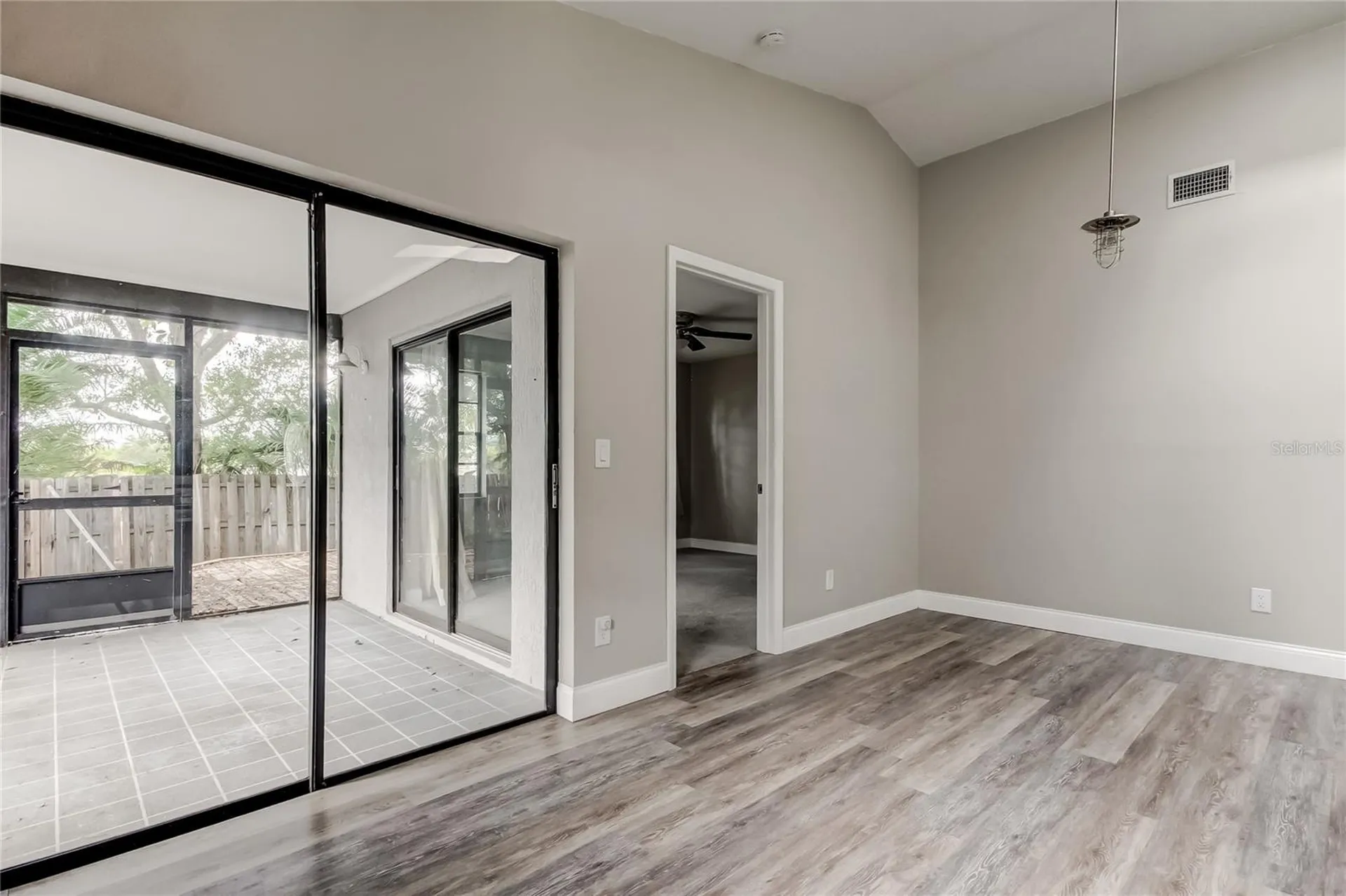 206 Bedford Street Oldsmar FL 34677