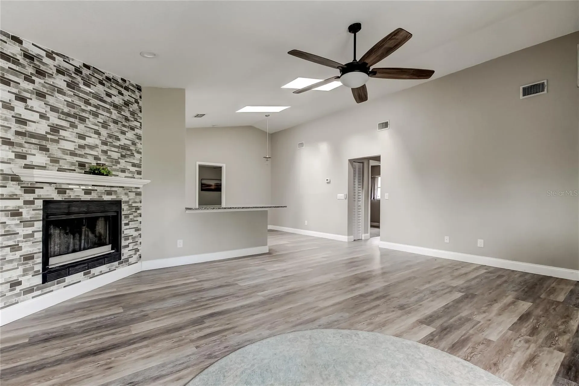 206 Bedford Street Oldsmar FL 34677