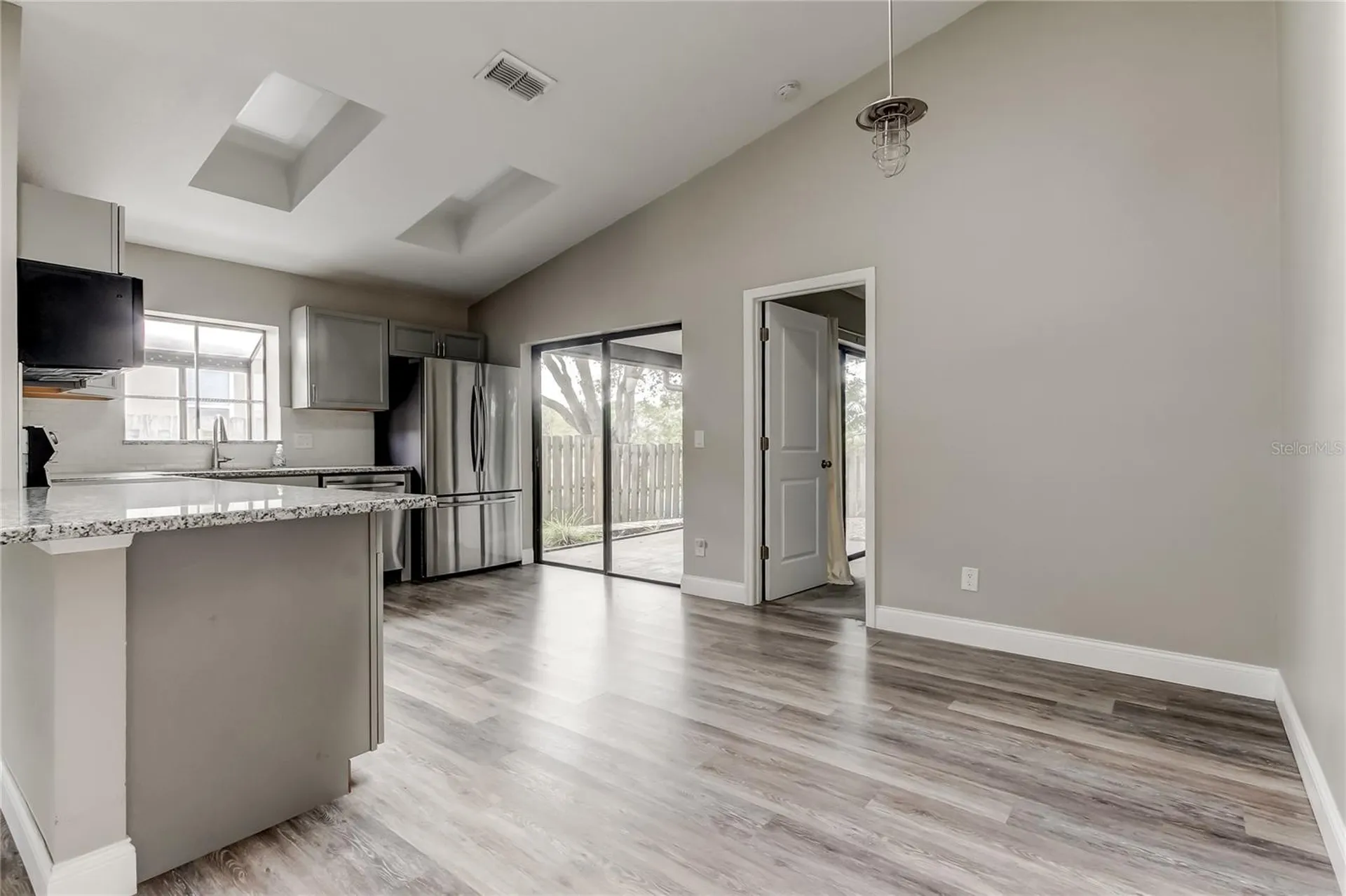 206 Bedford Street Oldsmar FL 34677
