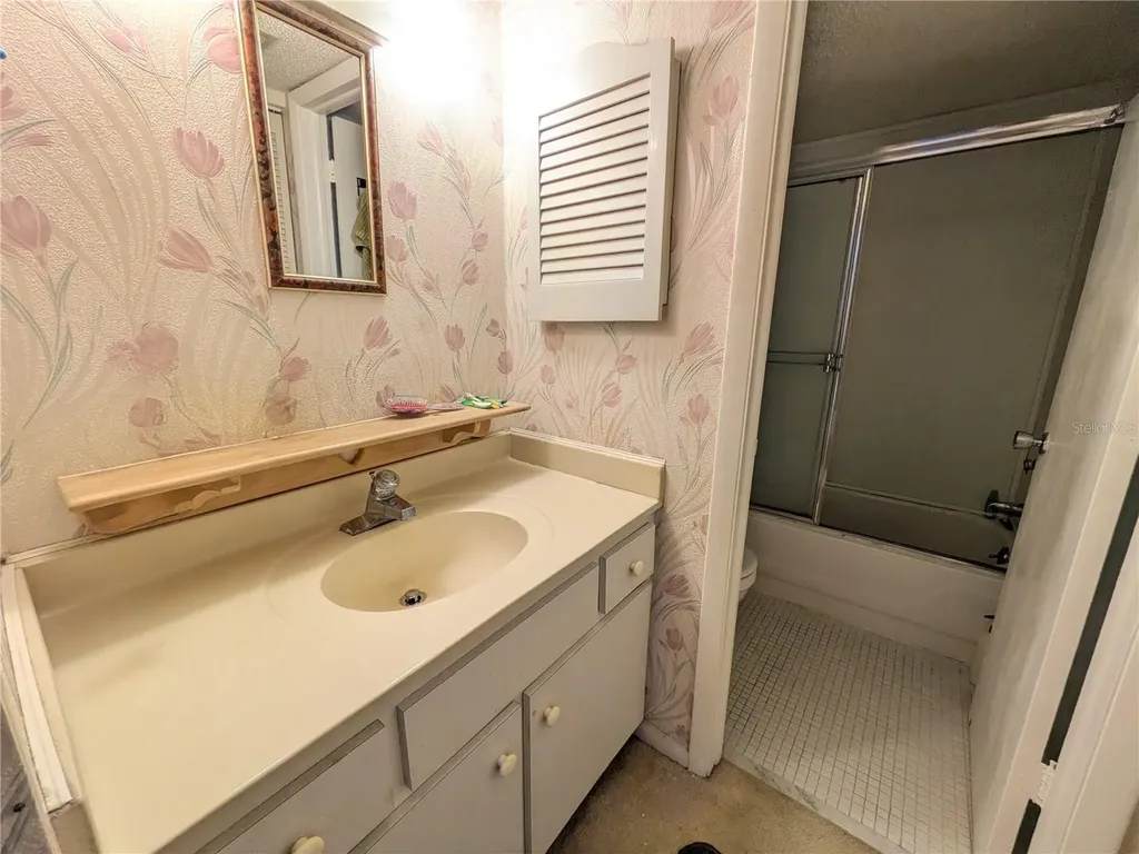 6114 43rd Street W Bradenton FL 34210