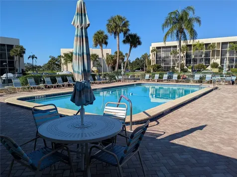 6114 43rd Street W Bradenton FL 34210