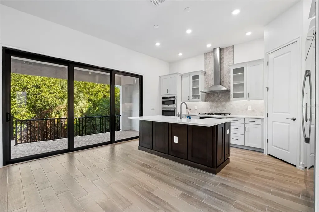 1109 Seagrape Drive Ruskin FL 33570
