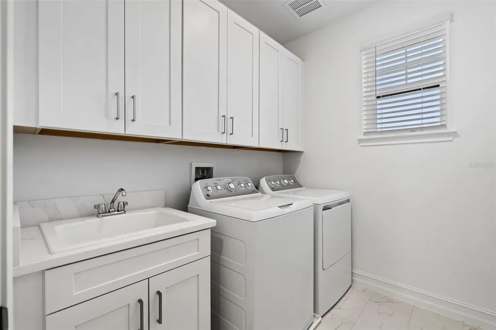 1109 Seagrape Drive Ruskin FL 33570