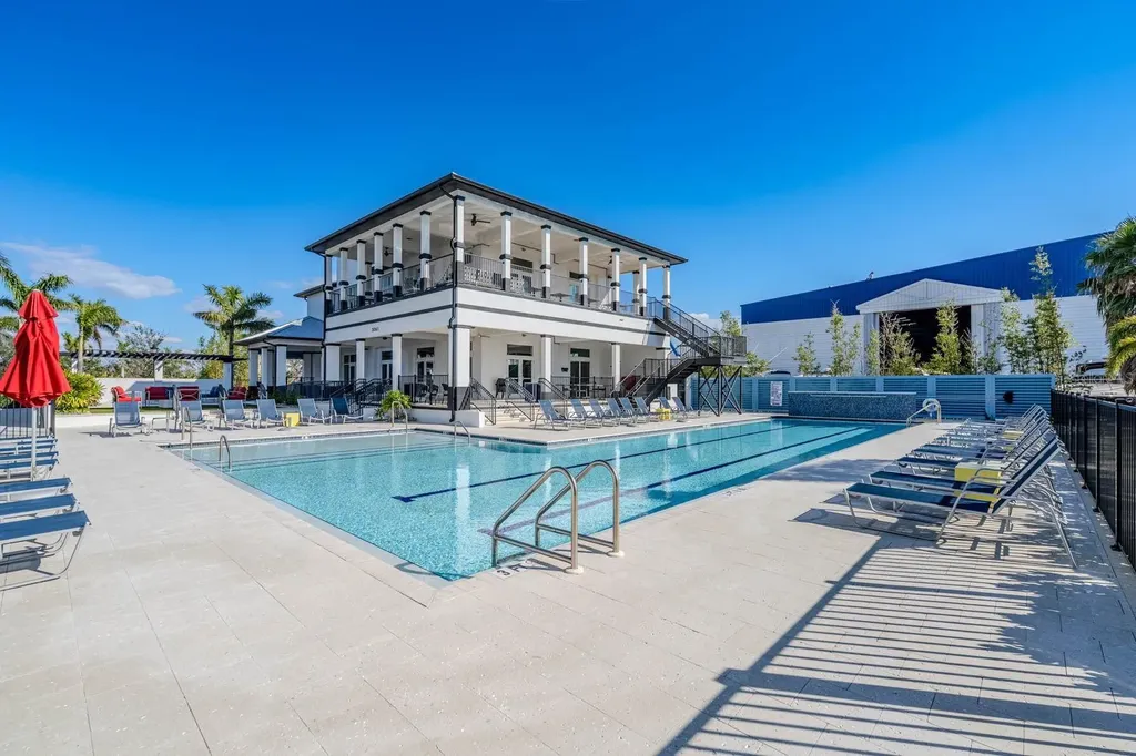 1109 Seagrape Drive Ruskin FL 33570