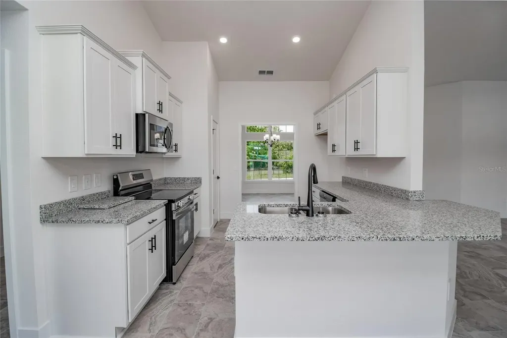 1230 Hickory Nut Drive Lake Wales FL 33898