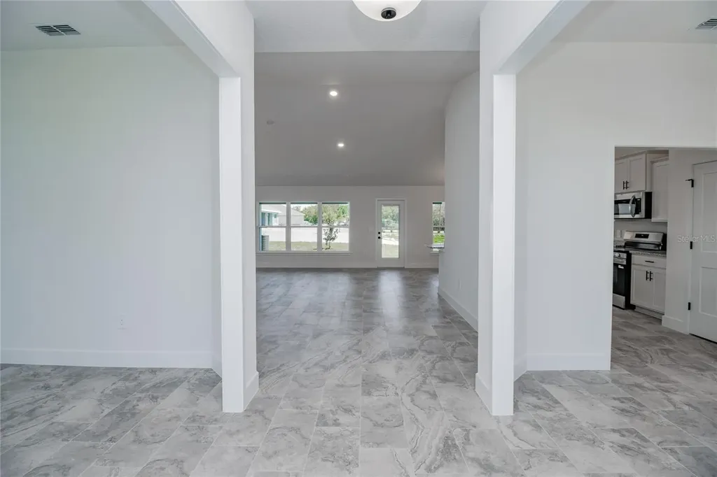 1230 Hickory Nut Drive Lake Wales FL 33898