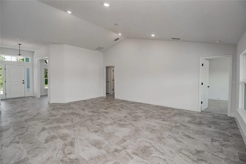 1230 Hickory Nut Drive Lake Wales FL 33898