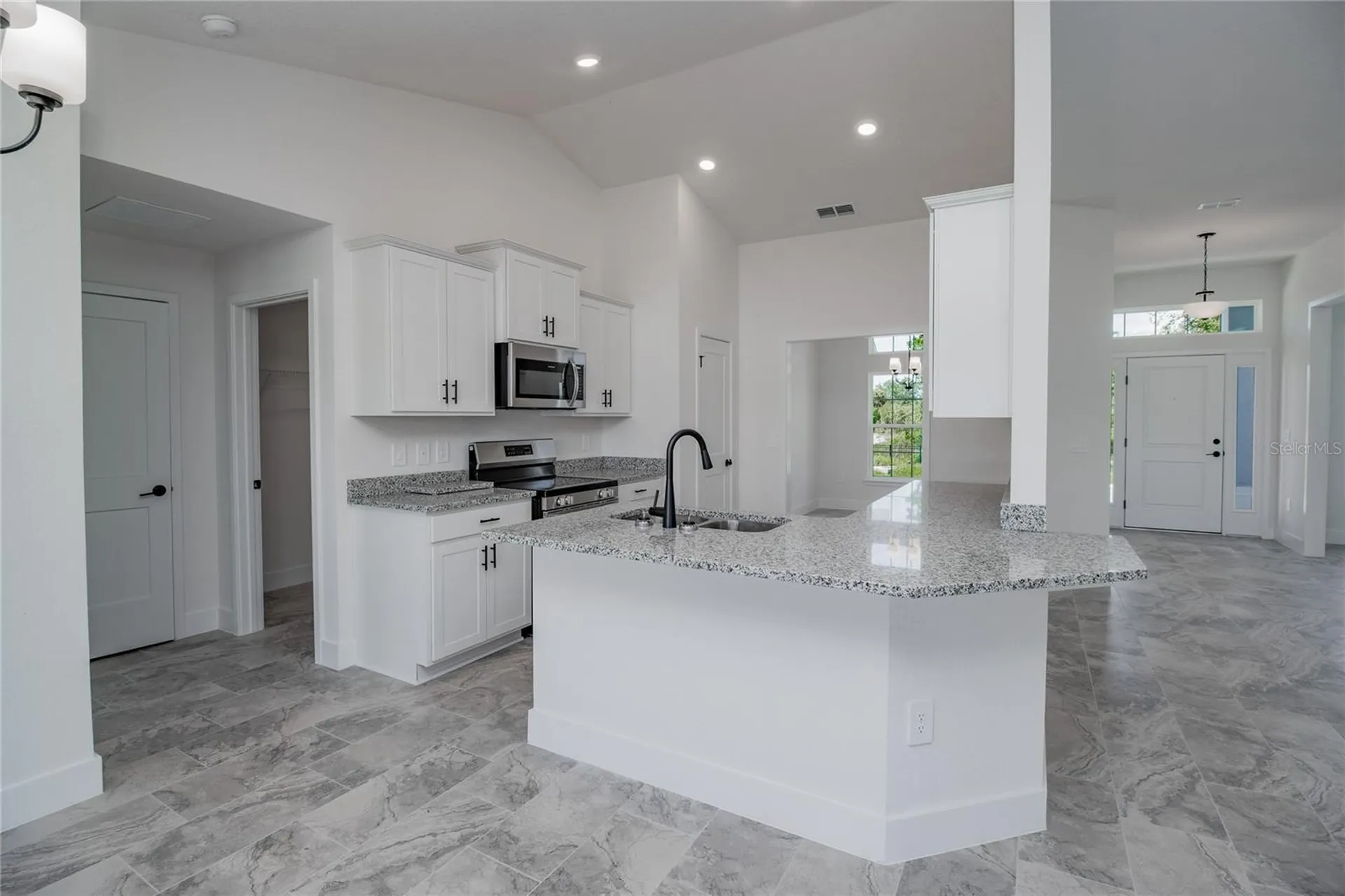 1230 Hickory Nut Drive Lake Wales FL 33898