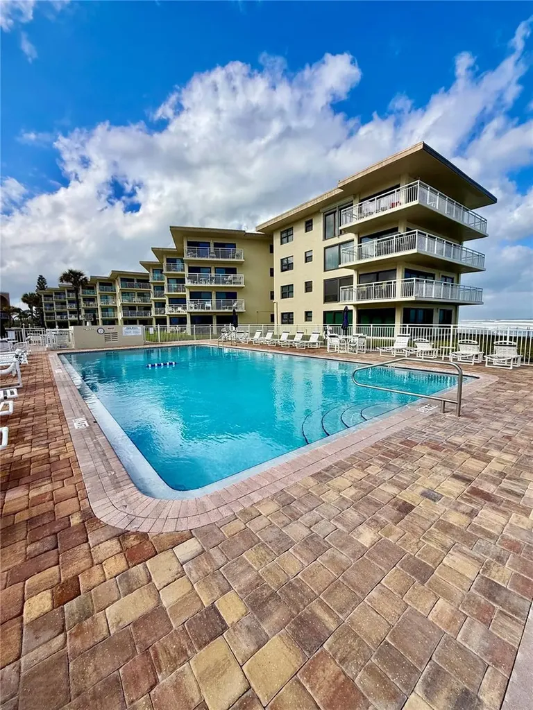 4811 Saxon Drive New Smyrna Beach FL 32169