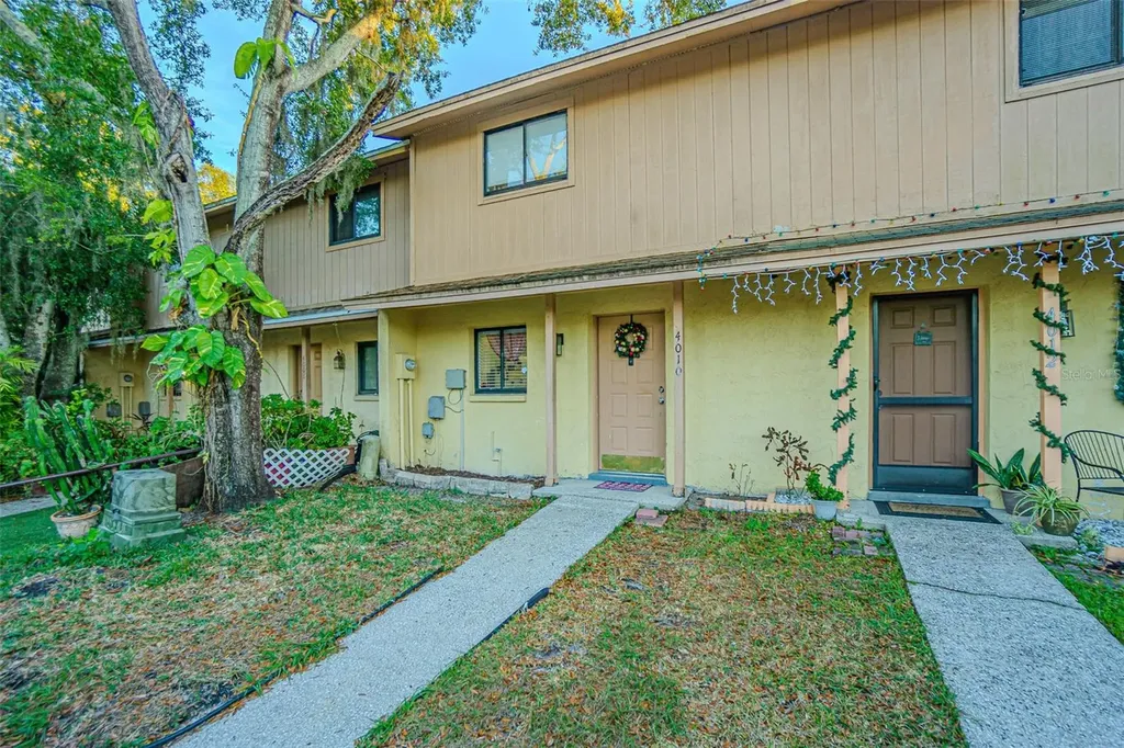 4010 Oak Limb Court Tampa FL 33614
