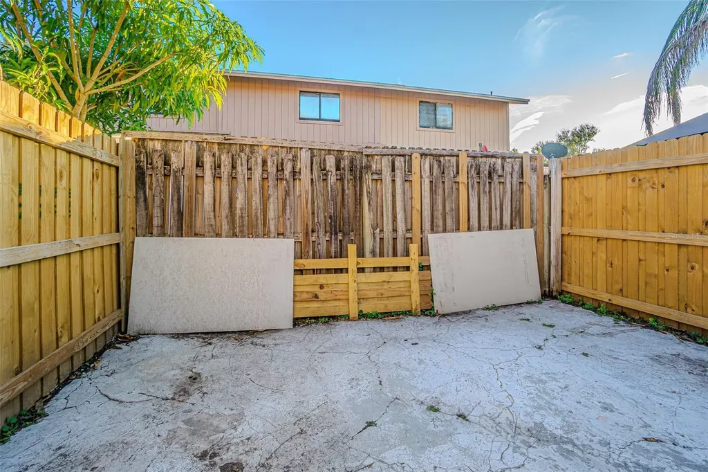 4010 Oak Limb Court Tampa FL 33614