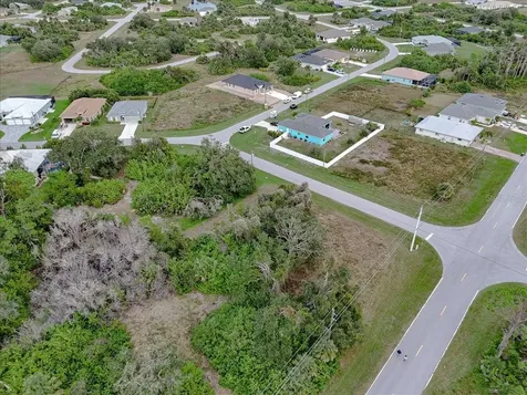201 Hardee Way Rotonda West FL 33947