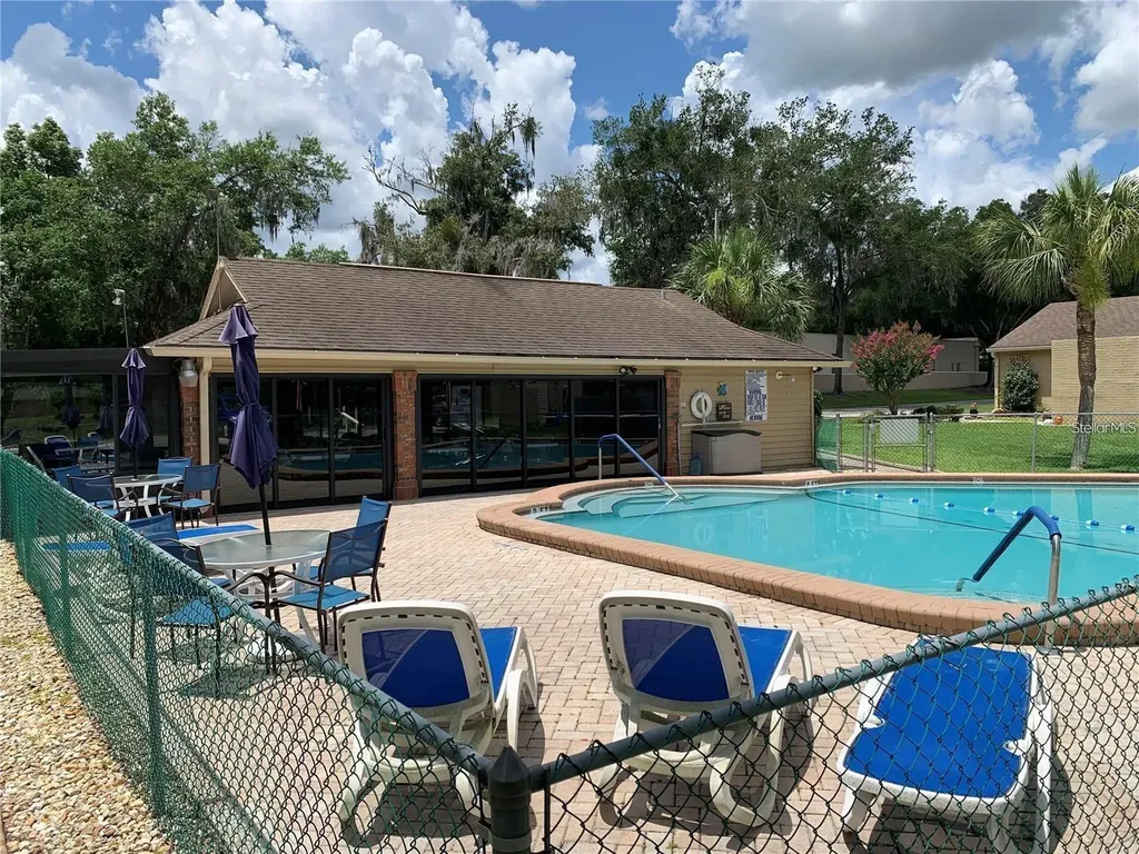 5032 SE 107th Place Belleview FL 34420