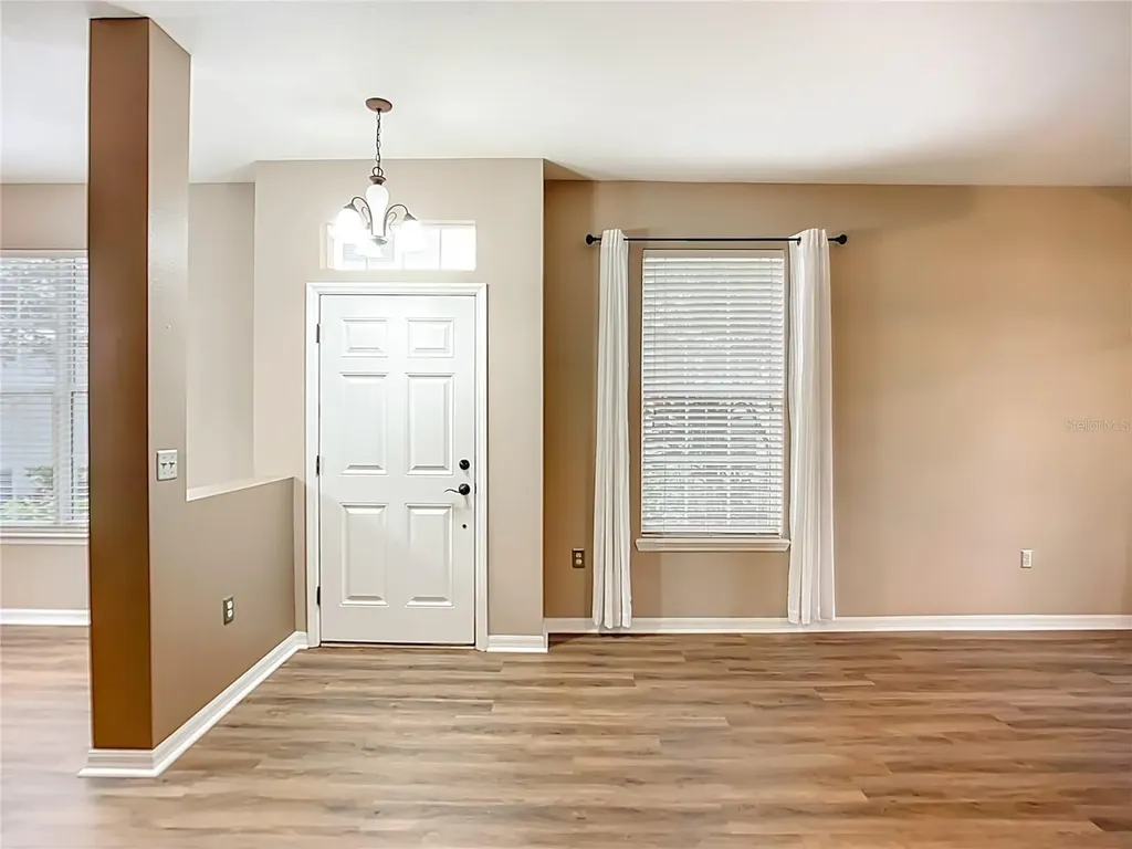 6811 Breezy Palm Drive Riverview FL 33578