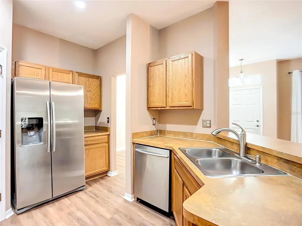 6811 Breezy Palm Drive Riverview FL 33578