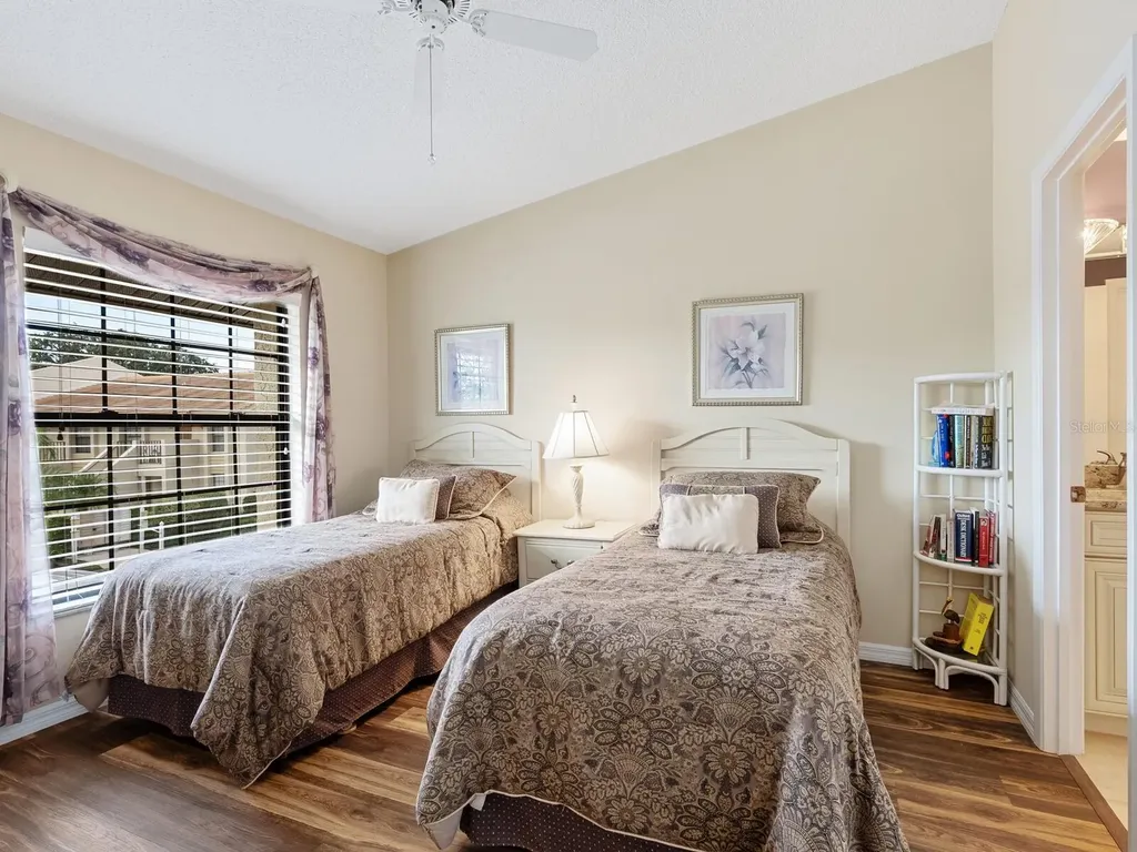 4610 Weybridge Sarasota FL 34235