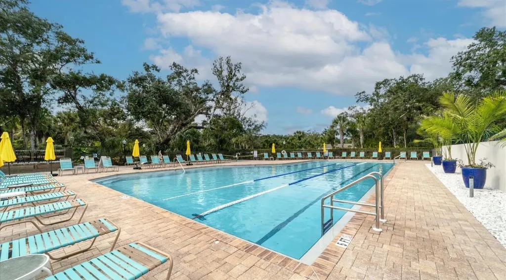 4610 Weybridge Sarasota FL 34235