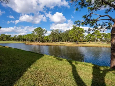 4610 Weybridge Sarasota FL 34235