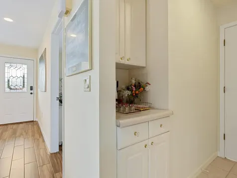 4610 Weybridge Sarasota FL 34235