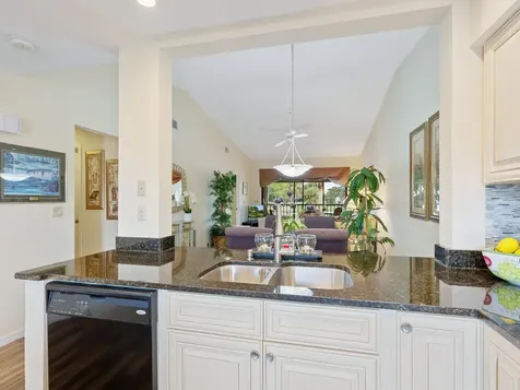 4610 Weybridge Sarasota FL 34235