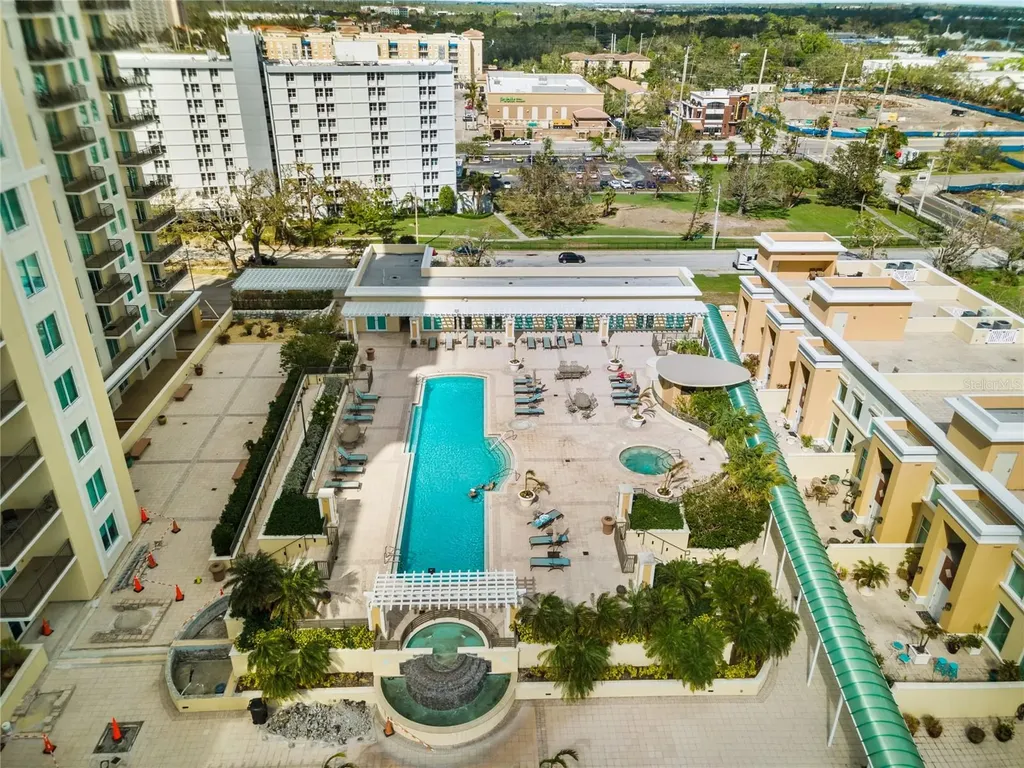 800 N Tamiami Trail Sarasota FL 34236