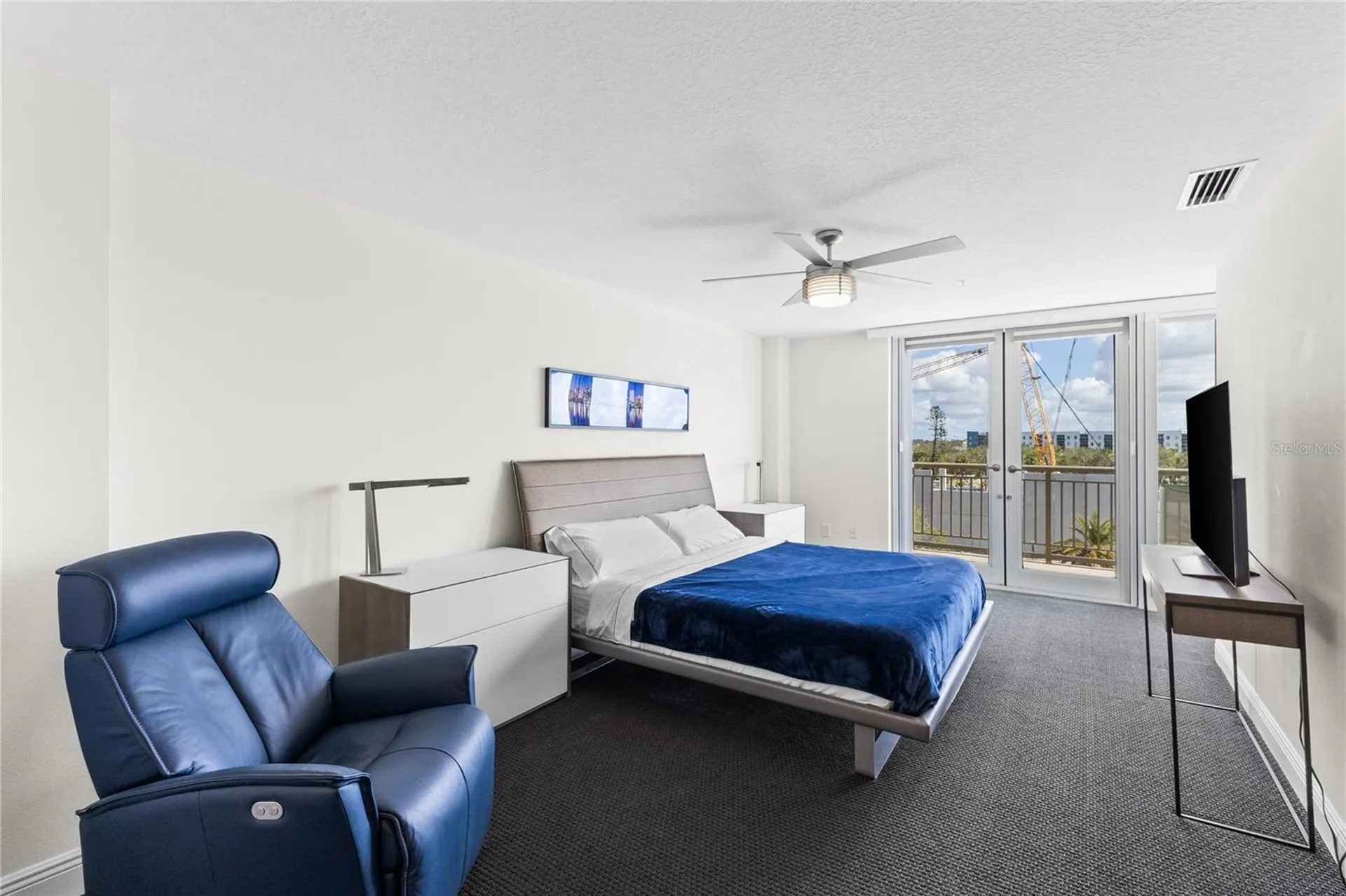 800 N Tamiami Trail Sarasota FL 34236
