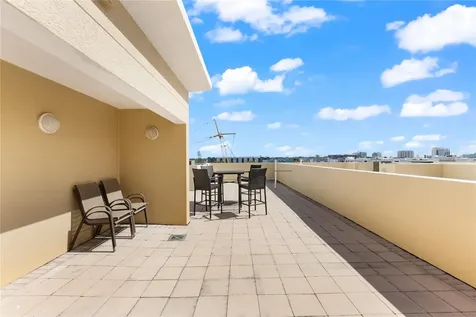 800 N Tamiami Trail Sarasota FL 34236