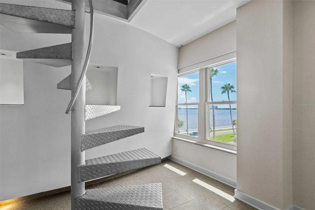 2401 Bayshore Boulevard Tampa FL 33629