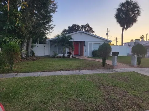 3328 7th Avenue N St Petersburg FL 33713