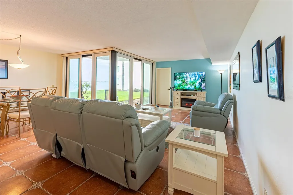 5541 Puerta Del Sol Boulevard S St Petersburg FL 33715