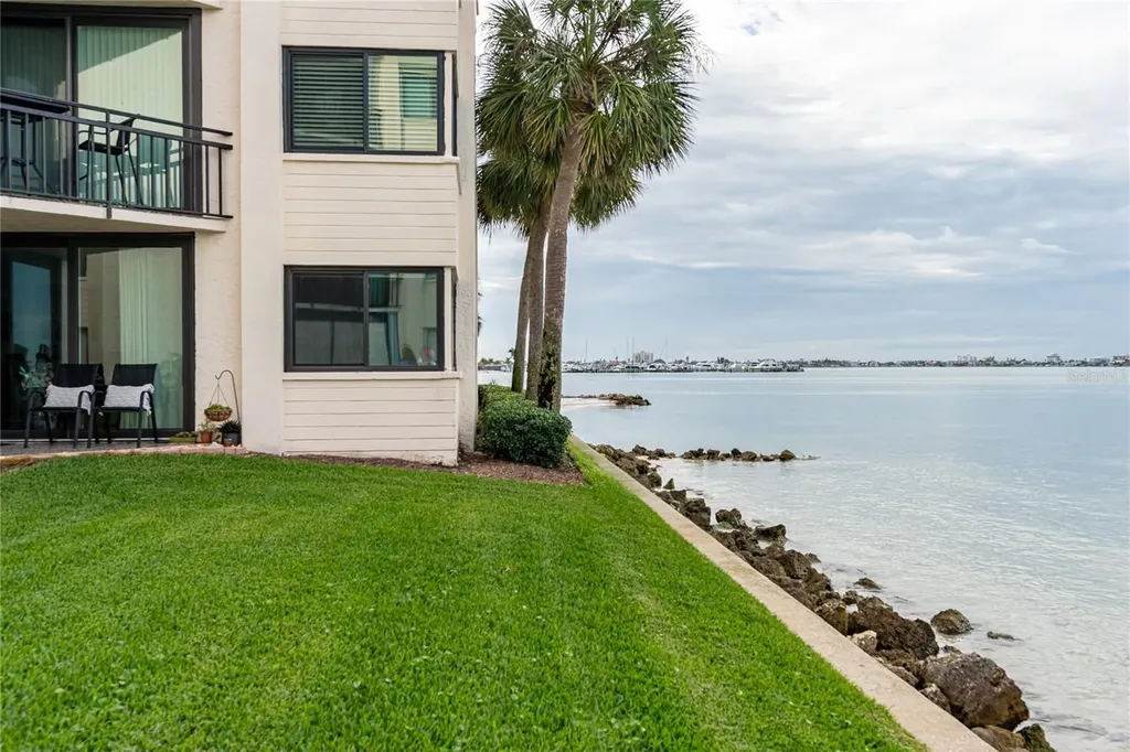 5541 Puerta Del Sol Boulevard S St Petersburg FL 33715